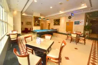 Nejoum Al Emarate Hotel Sharjah - ติดทะเล