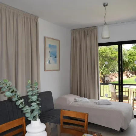 Anna Hotel Apartments