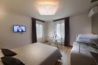 International Rooms & Apartments