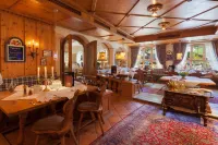 Das Traditionshotel Schwarzer Adler - プール