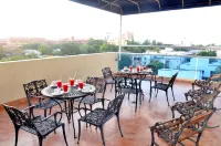Hotel Continental Plaza - balcony