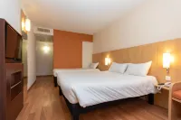ibis Rochefort Hotels in Pont-l'Abbe-d'Arnoult