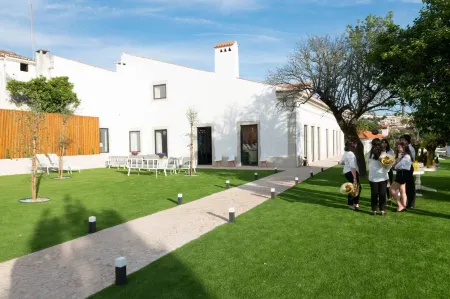 Portalegre Palace Отели рядом с достопримечательностью «Igreja Matriz de Monte da Pedra»