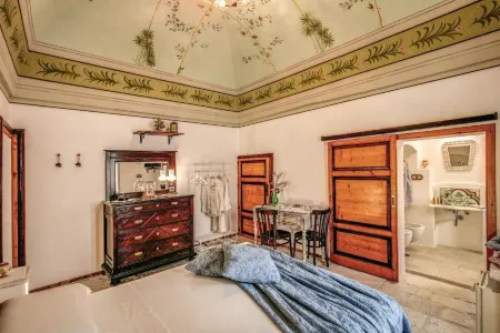 Palazzo Stunis - Dimora di Charme Отели в г. Остуни