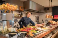 Van Heeckeren Hotel - breakfast