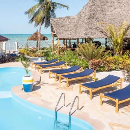 Moayana Liora Zanzibar