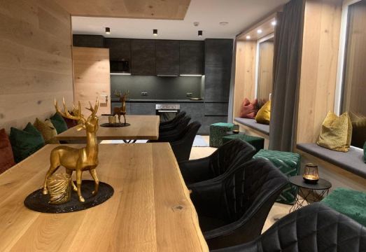 팡지온 슈포르트알름