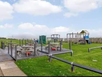 Villa Sea View 3-Bed Heated Pool Eat Bar Kids Park Hotels in Lowestoft