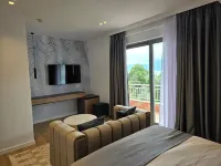 Perla Hotel Hotels in Pogradec