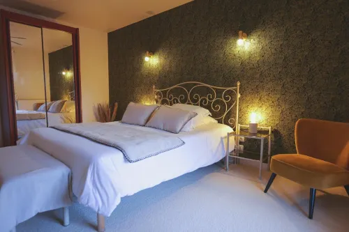 Auberge du Cheval Blanc 호모헝땅렁뜨네 호텔