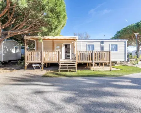 MOBILHOME SOLEIA MAR ESTANG SIBLU VILLAGE  - Front de mer Accès plage privé CLIM 2SDB Canet Hotels in Canet-en-Roussillon