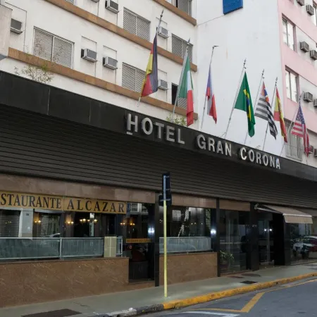 Hotel Gran Corona Отели рядом с достопримечательностью «Република»