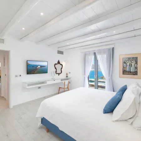 Naxos Rock Villas