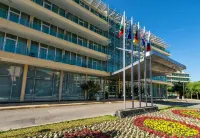 Ivana Palace Hotel - Free Parking