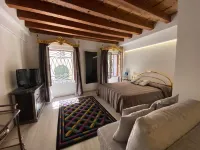 LN Homes Venice - San Marco Canal View