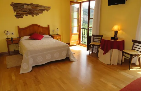 卡薩佩特昂尼拉餐廳酒店