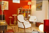 La Maison Rouge d'Uzes B&B - parking