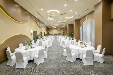 Copthorne Makkah Al Naseem Отели рядом с достопримечательностью «King Abdullah Library»