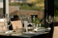 Angela Suites Boutique Hotel - breakfast