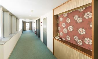 1. Hotel Ar..