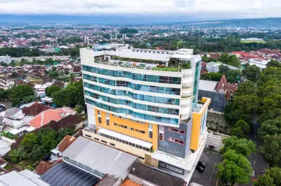 The 1O1 Malang OJ Hotels near Brawijaya AKBID Husada