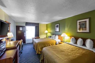 Quality Inn Midtown Hotels near Savannah State University