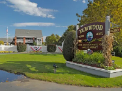 Elmwood Resort Hotel Hotels in Wells