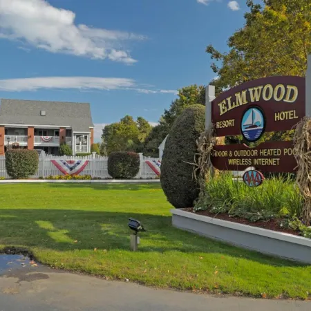 Elmwood Resort Hotel
