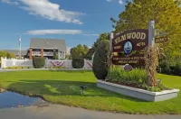 Elmwood Resort Hotel