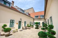 Maison Bistro & Hotel