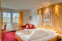 Hotel Alpen-Royal Hotels near Hochzeiger Bergbahnen Pitztal AG