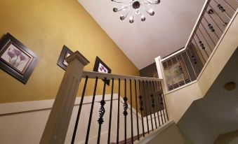 Tuscan Ridge Guesthouse Calgary West