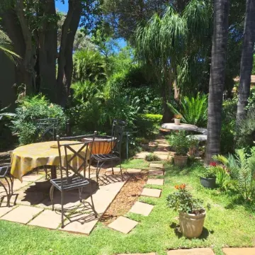 Three Olives Guesthouse