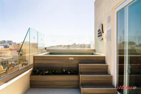 Stuart Rooms by Zzzing Отели в г. Ta' Xbiex