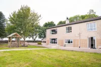 The Brambles Retreat in the Mournes Hotel a 