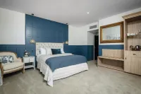 The Pier Hotel