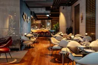 Do & CO Hotel München - 5-Star