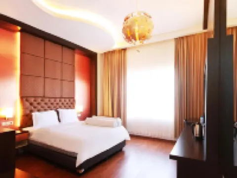 翡翠酒店 特爾納特酒店