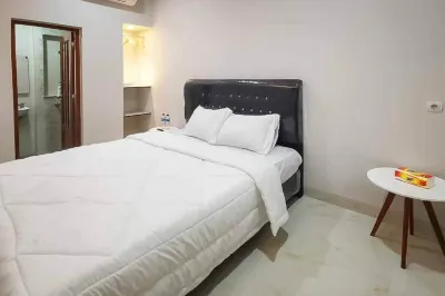 Rudi Rooms Dekat Stasiun Cikarang KRL (WA) 0812 89 89 89 66 Hotel di Cikarang Utara