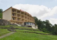 Hillside Inn Hotels in Madison