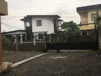 Pines Mansion II Các khách sạn ở Butuan