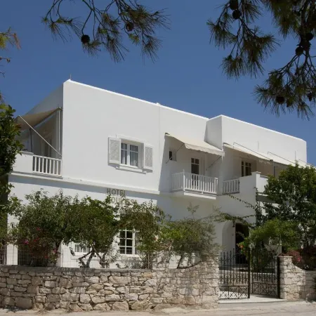 Doukissa Hotel - Parikia Town Centre