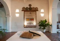 Portal de la Marquesa Hotels in Mompos