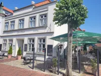 Hotel Zur Linde Hotel a Sankt Michaelisdonn