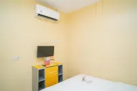 RedDoorz Syariah Near Suramadu Hotels in Semampir