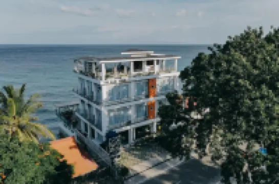 The Marc Vannelli Oslob