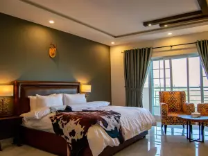The Roomy Lodge, Murree