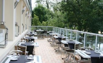 Logis Hôtel Auberge de l'Etang