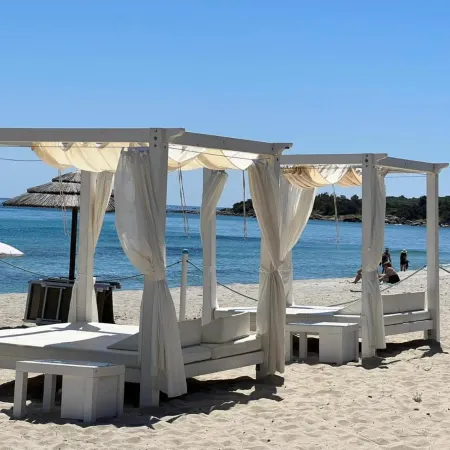 Hotel Baia Cea