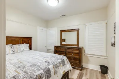 Sunny Turlock Cottage Walk to Downtown! Hotels near Stanislaus County Fairgrounds & Event Center